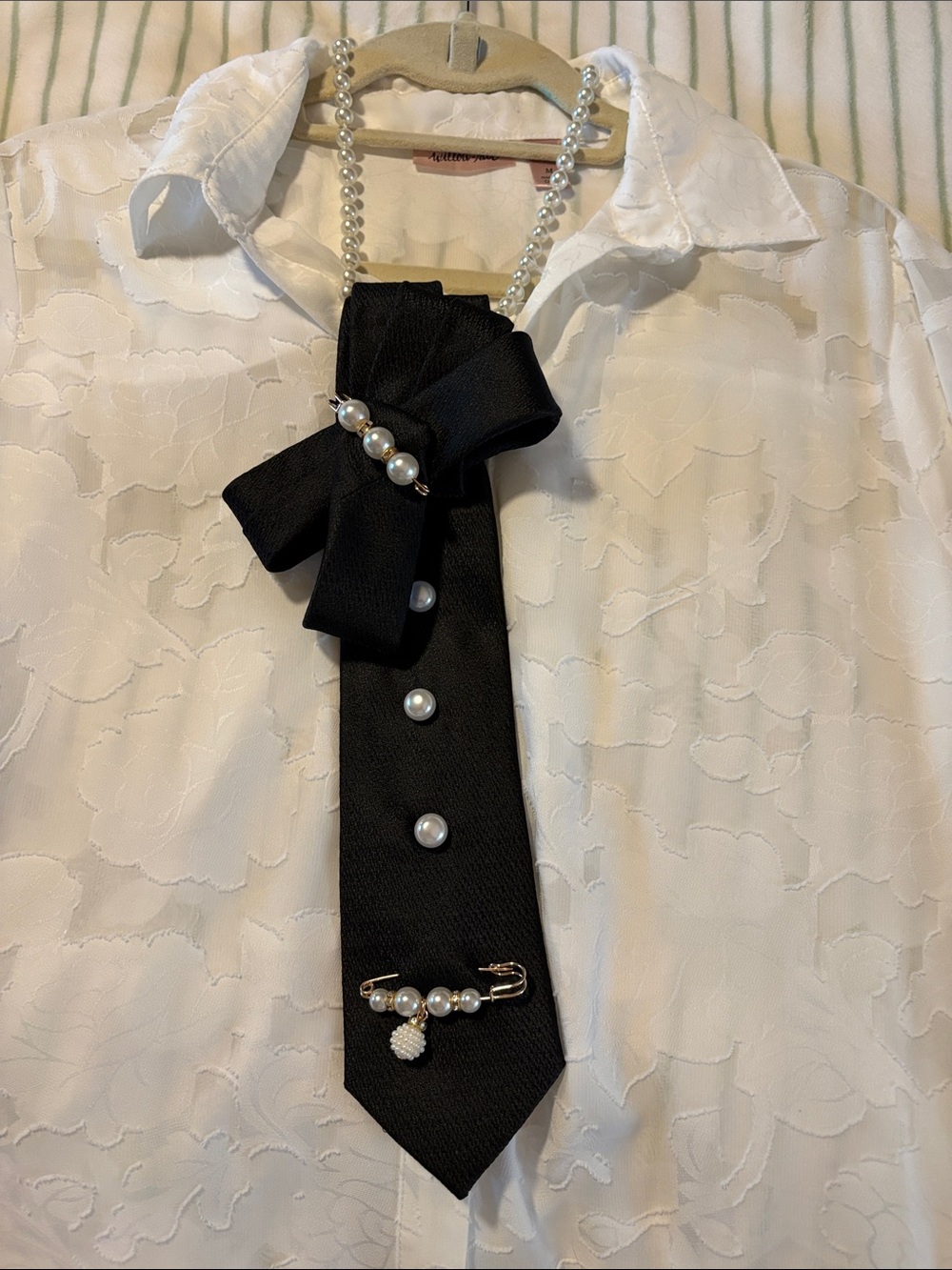 Black Pearl-Embellished Tie Necklace
